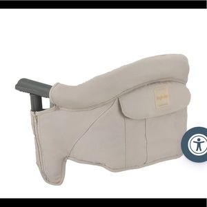 Inglesina Fast Table Chair- Cream and Tray Included